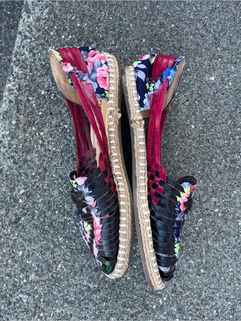 Mercy Mexican huarache leather size 7 black floral
